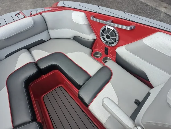 2016 Malibu  Wakesetter M235 - Image 26