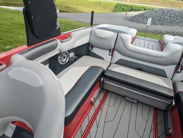 2016 Malibu  Wakesetter M235 - Image 30