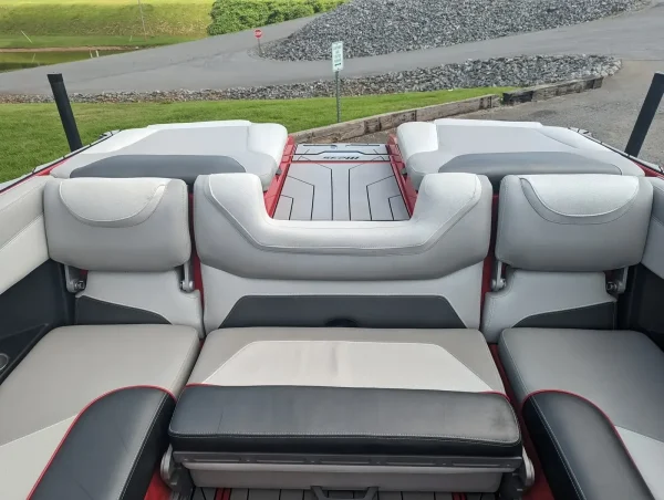 2016 Malibu  Wakesetter M235 - Image 31