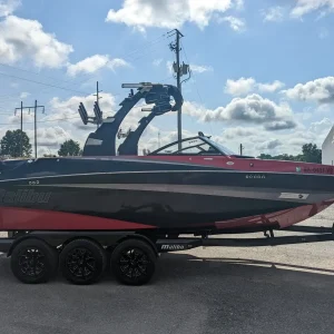 2016 Malibu  Wakesetter M235