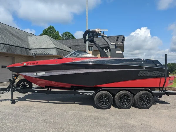 2016 Malibu  Wakesetter M235 - Image 42