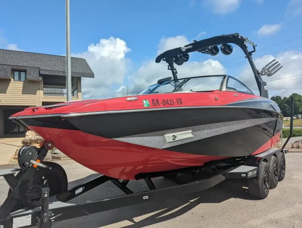 2016 Malibu  Wakesetter M235 - Image 8