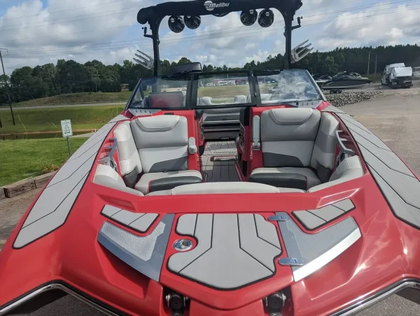 2016 Malibu  Wakesetter M235 - Image 9
