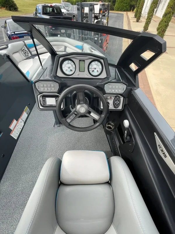 2017 Axis A24 - Image 8