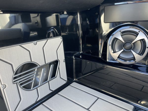2020 Malibu Boats 23 MXZ - Image 36