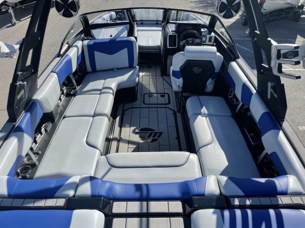 2020 Malibu Boats 23 MXZ - Image 20