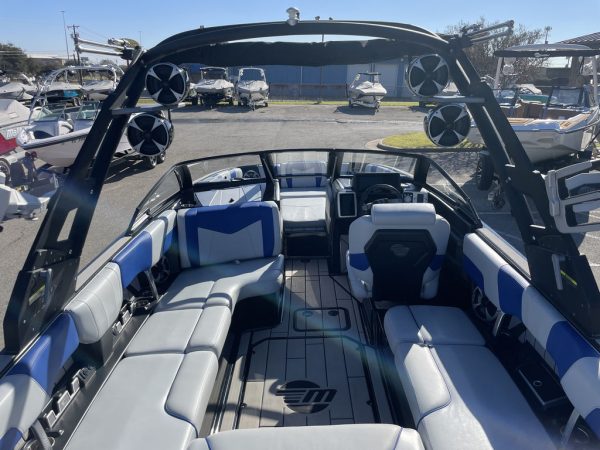 2020 Malibu Boats 23 MXZ - Image 32