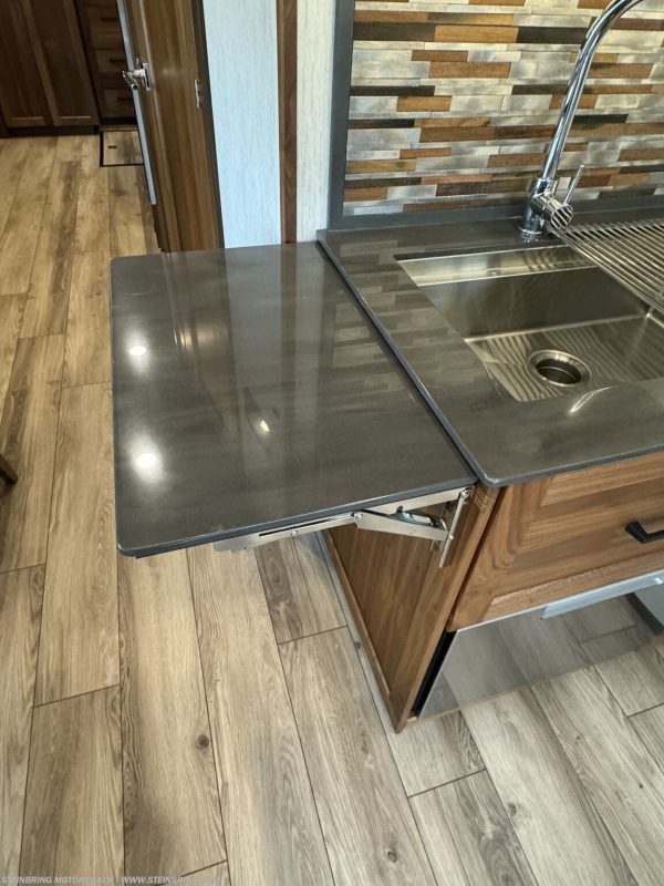 2022 WINNEBAGO JOURNEY 34N - Image 79