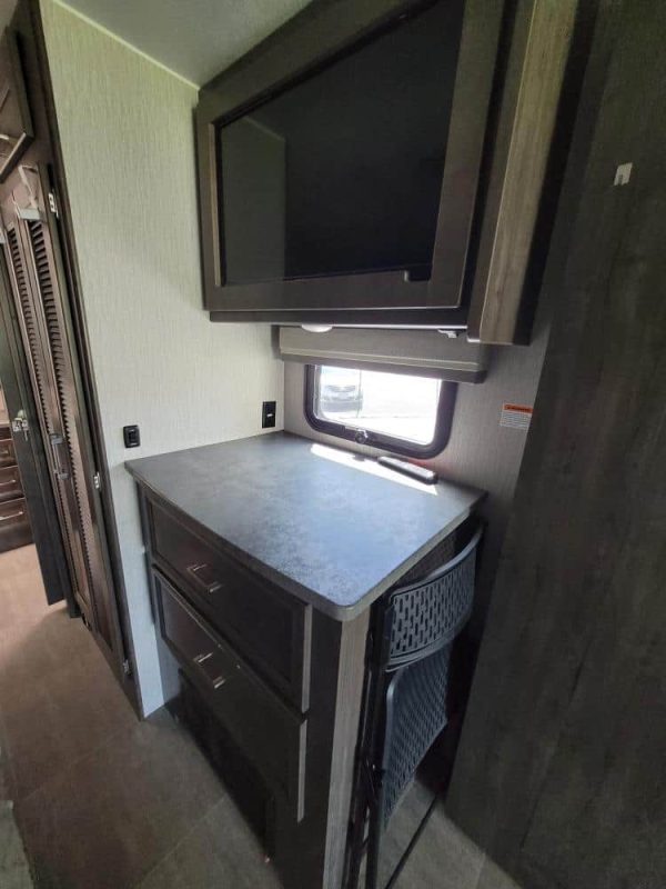 2022 Coachmen Mirada 35ES - Image 26