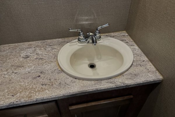 2018 Winnebago Intent 26T - Image 27