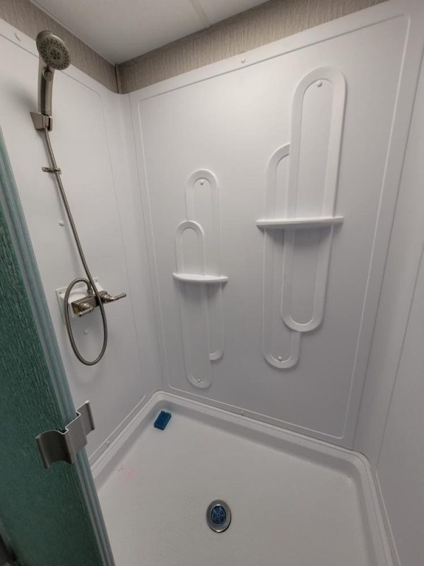 2022 Coachmen Mirada 35ES - Image 29