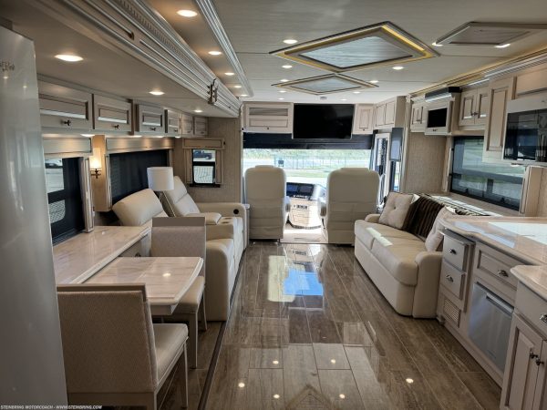 2022 Newmar Dutch Star 4369 - Image 30