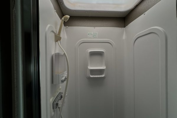 2018 Winnebago Intent 26T - Image 30