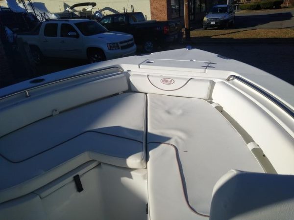 2018 Sea Hunt 235 SE - Image 2