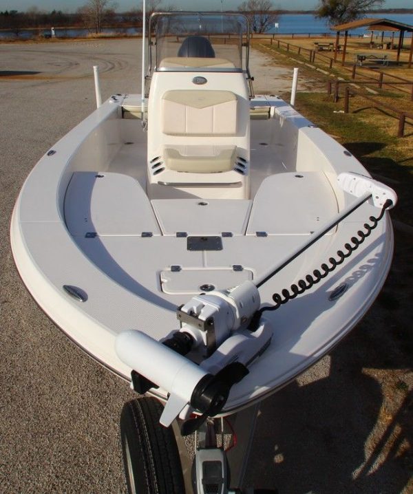 2017 Robalo 206 Cayman - Image 11