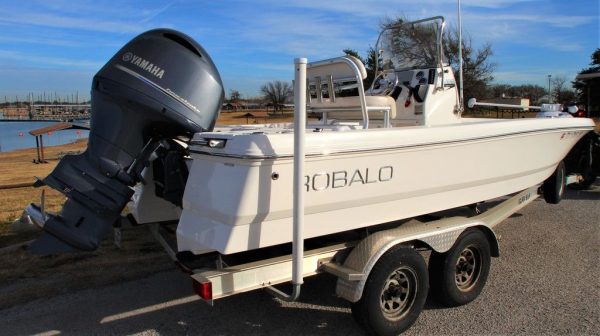 2017 Robalo 206 Cayman - Image 3