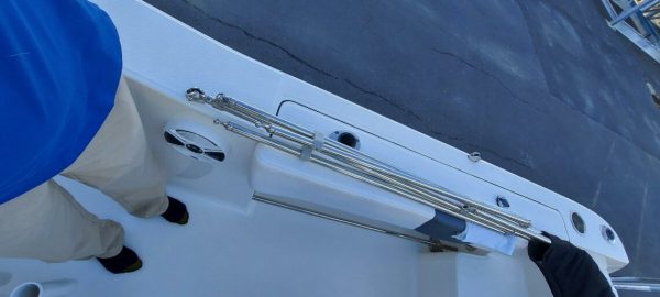 2019 Robalo R202 Explorer - Image 23