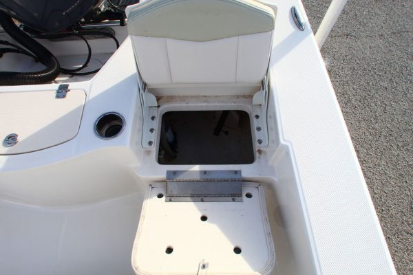2017 Robalo 206 Cayman - Image 37