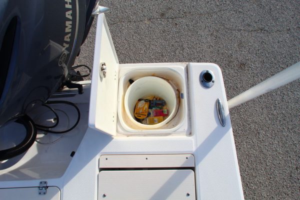 2017 Robalo 206 Cayman - Image 5