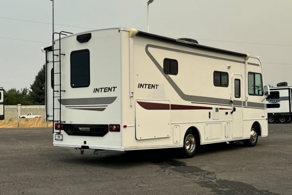 2018 Winnebago Intent 26T - Image 4