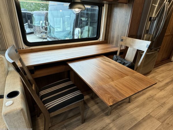 2022 WINNEBAGO JOURNEY 34N - Image 6