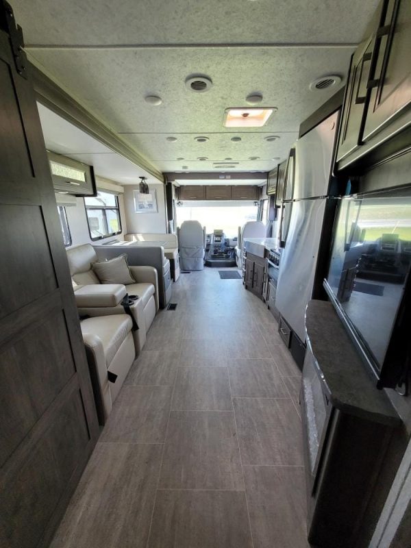 2022 Coachmen Mirada 35ES - Image 32