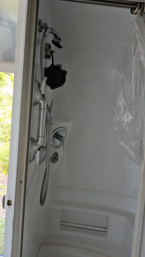 2019 Airstream Bambi Sport 22FB - Image 25