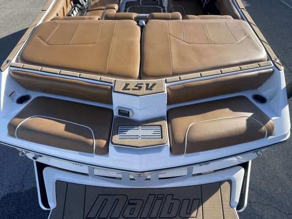 2020 Malibu Boats 25 LSV - Image 23