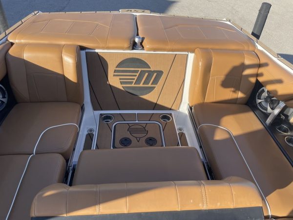 2020 Malibu Boats 25 LSV - Image 26