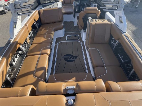 2020 Malibu Boats 25 LSV - Image 31