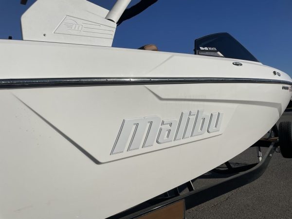 2020 Malibu Boats 25 LSV - Image 17