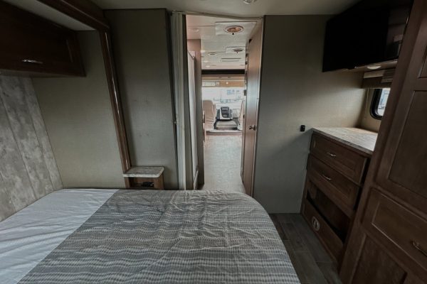 2018 Winnebago Intent 26T - Image 35