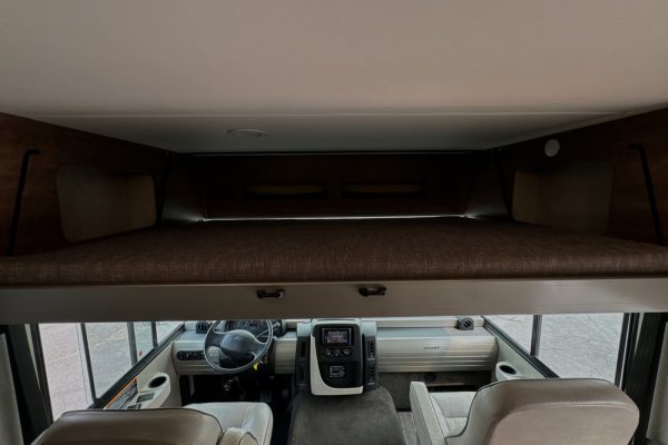 2018 Winnebago Intent 26T - Image 37