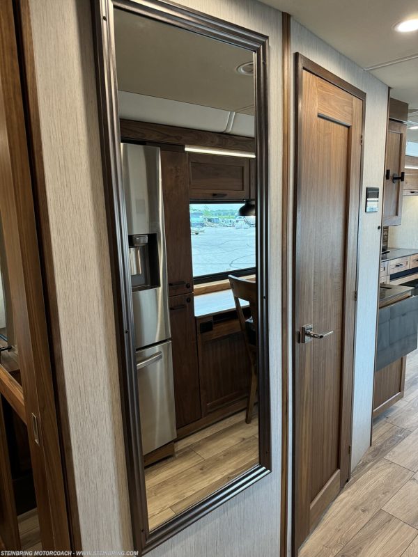 2022 WINNEBAGO JOURNEY 34N - Image 14