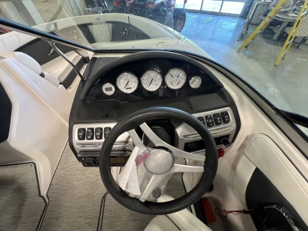 2019 Regal 2000 ES - Image 14