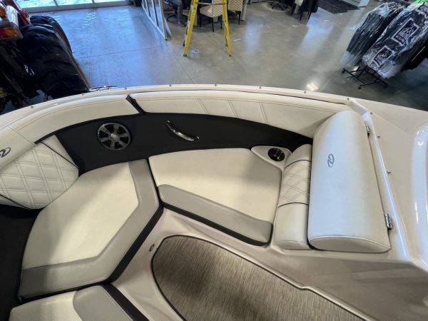 2019 Regal 2000 ES - Image 4
