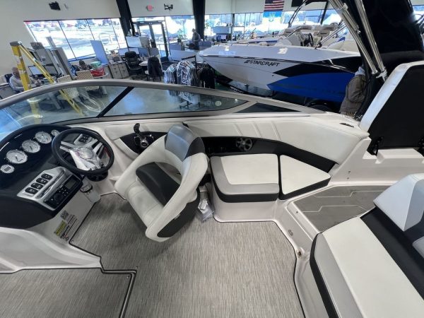 2019 Regal 2000 ES - Image 7