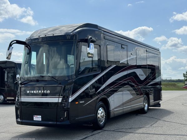 2022 WINNEBAGO JOURNEY 34N - Image 58