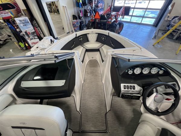 2019 Regal 2000 ES - Image 8