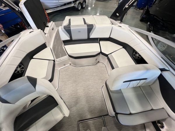 2019 Regal 2000 ES - Image 9