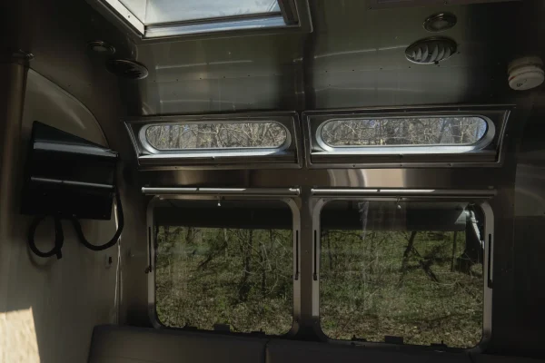 2021 Airstream Flying Cloud 23CB - Image 2