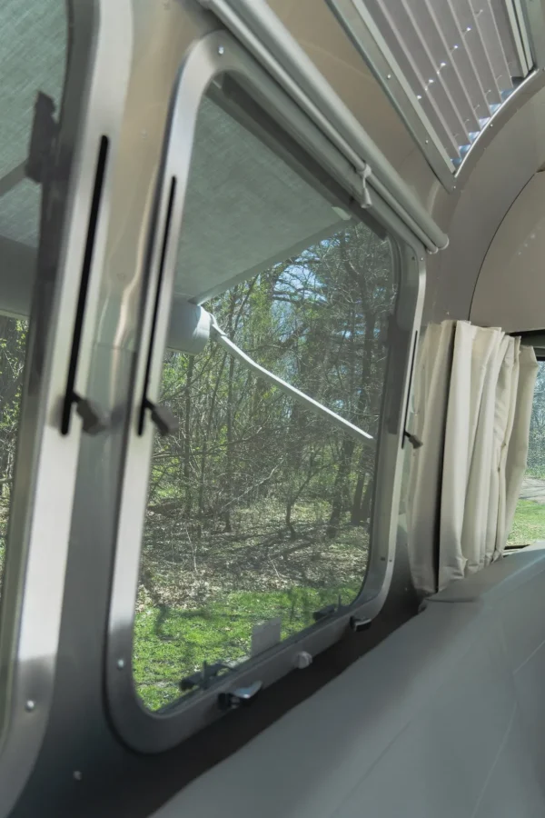 2021 Airstream Flying Cloud 23CB - Image 3