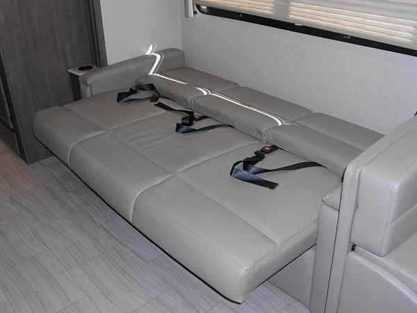 2021 Thor Windsport 35M - Image 73