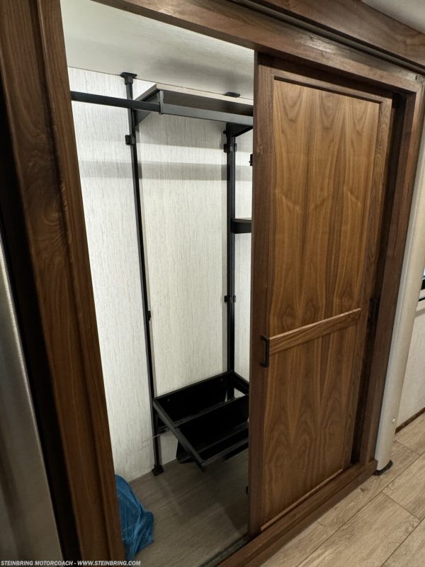 2022 WINNEBAGO JOURNEY 34N - Image 24