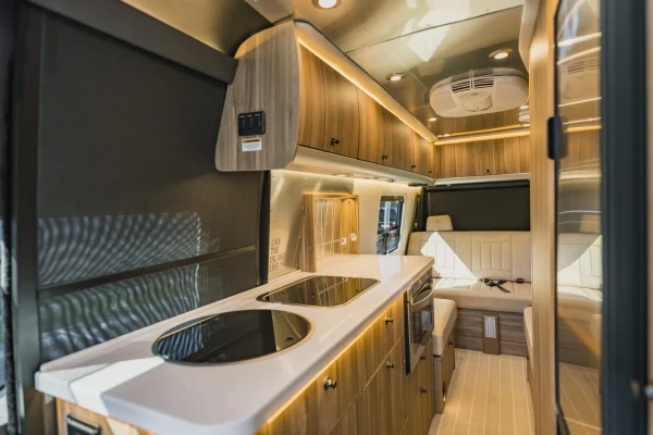 2021 Airstream Interstate 24GT Tommy Bahama Relax Edition - Image 3