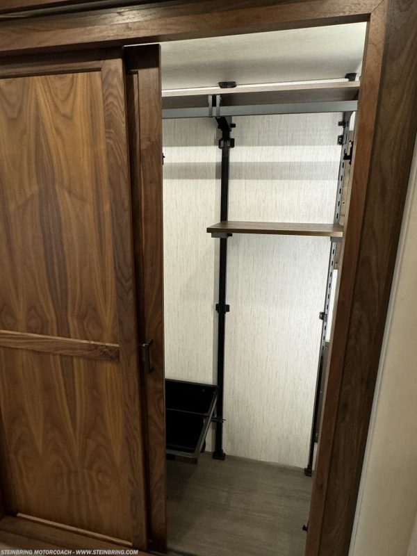 2022 WINNEBAGO JOURNEY 34N - Image 25