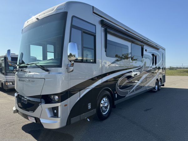 2022 Newmar Dutch Star 4369 - Image 6