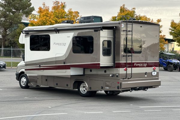 2018 Forest River RV Forester MBS 2401S - Image 6