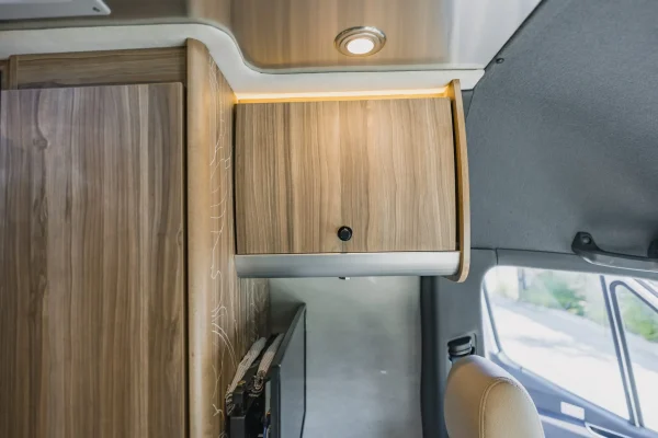 2021 Airstream Interstate 24GT Tommy Bahama Relax Edition - Image 4