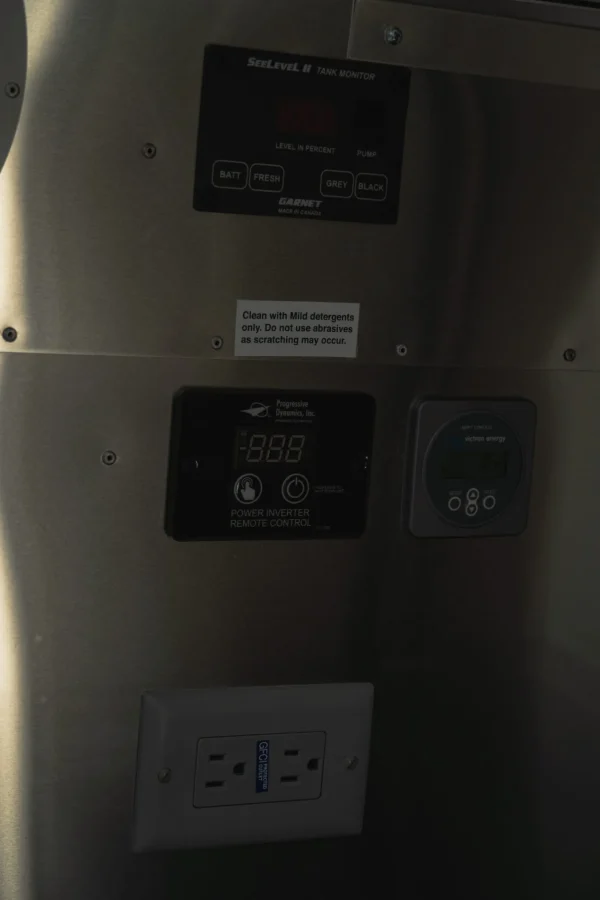 2021 Airstream Flying Cloud 23CB - Image 11